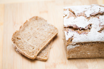 sliced bread and knife