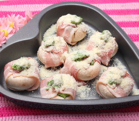 Champignons mit Speck und Bärlauchbutter