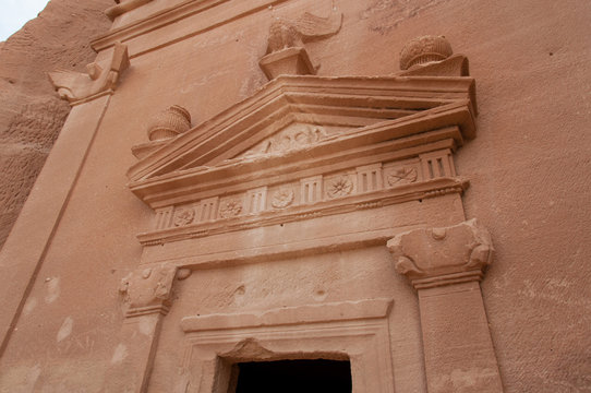 Nabatean tomb in Madaîn Saleh archeological site, Saudi Arabia