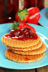Wafers with strawberry jam and berries