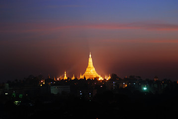 shwedagon pagoda