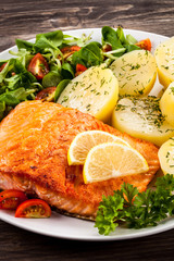 Grilled salmon and vegetables