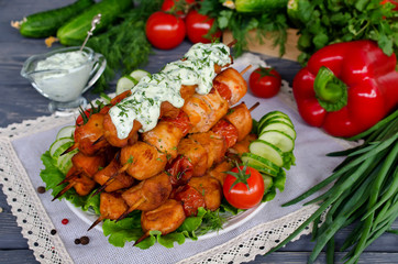 Chicken kebab with tomatoes