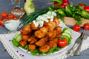 Chicken kebab with tomatoes