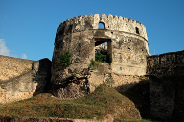 Fototapeta na wymiar Tower building of historical fort, Stone Town, Zanzibar