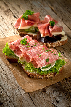 Salami sandwich 