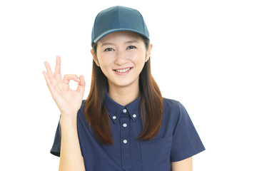 笑顔の女性労働者