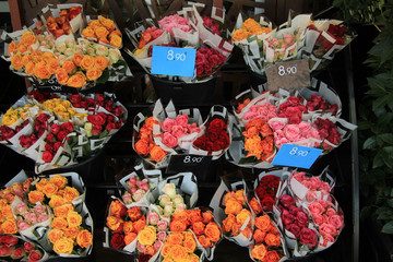 Rose bouquets at the market