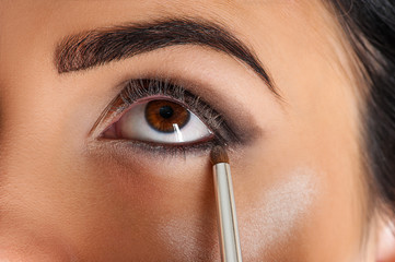 makeup artist eyeliner