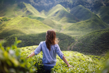 girl in mountains