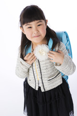 ランドセルを背負った女の子