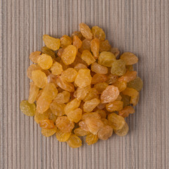 Circle of golden raisins