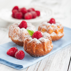 Raspberry muffins
