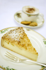 Kaffeedeck - Käsekuchen mit Cappuccino