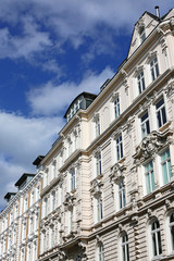 Obraz premium weißes Altbau-Ensemble