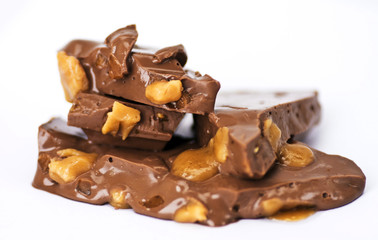 Schokolade mit Karamellstückchen