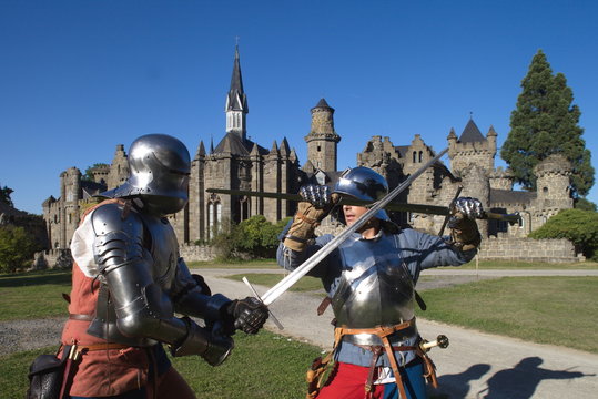Ritter im Kampf vor der L&ouml;wenburg in Kassel