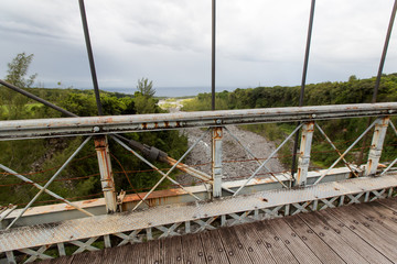 Pont suspendu de la Rivière de l'Est à la Réunion