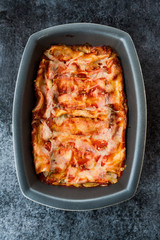 Baked pasta with tomato sauce