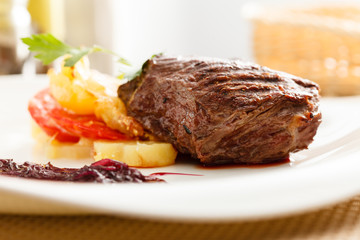 steak with potatoes