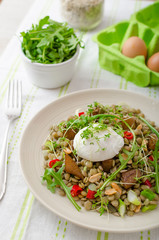 Lentil salad with poached egg