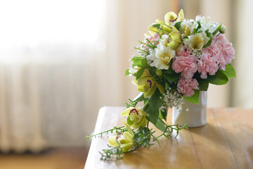 Nice and pretty bridge bouquet in the vaze