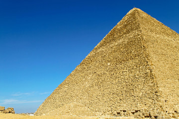 Great pyramide side