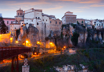 Fototapeta na wymiar Dusk view of Cuenca