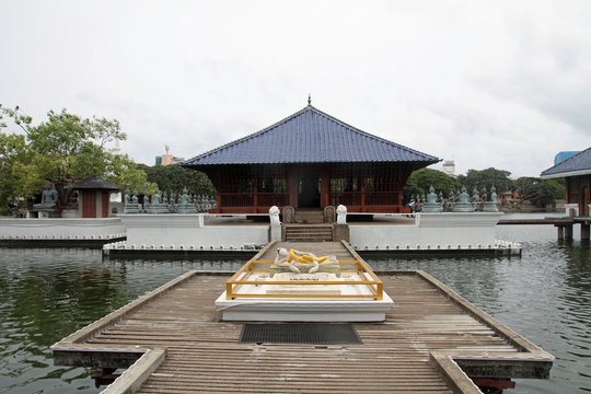シーマ・マラカヤ寺院