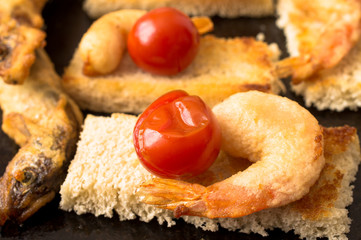 Pintxos shrimp fries