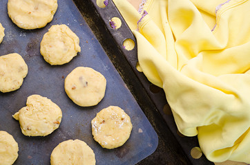 biscuits on a baking sheet metal