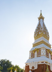 Fototapeta na wymiar white buddhist pagoda