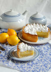 lemon tart with merengue