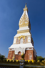 Fototapeta premium white buddhist pagoda