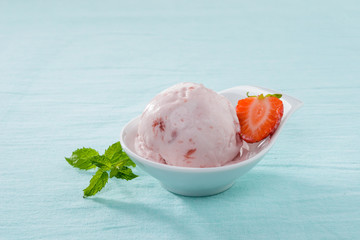 Gelato alla fragola