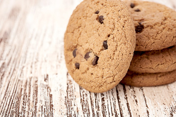 oat cookies on wooden table
