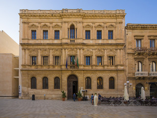 Fototapeta na wymiar Herrenhaus , Via Minerva, Domplatz , Syrakus, Sizilien