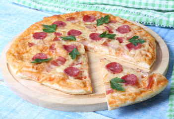 pizza with sausage and bacon