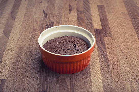 suflet na drewnianym blacie