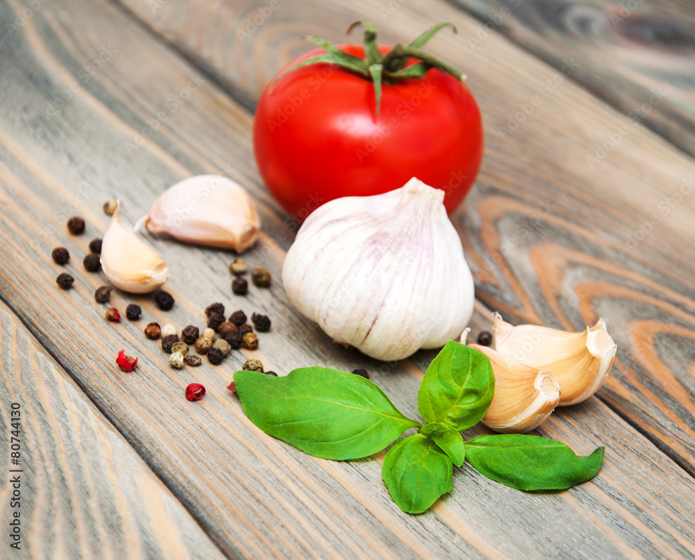 Wall mural basil, garlic and tomato