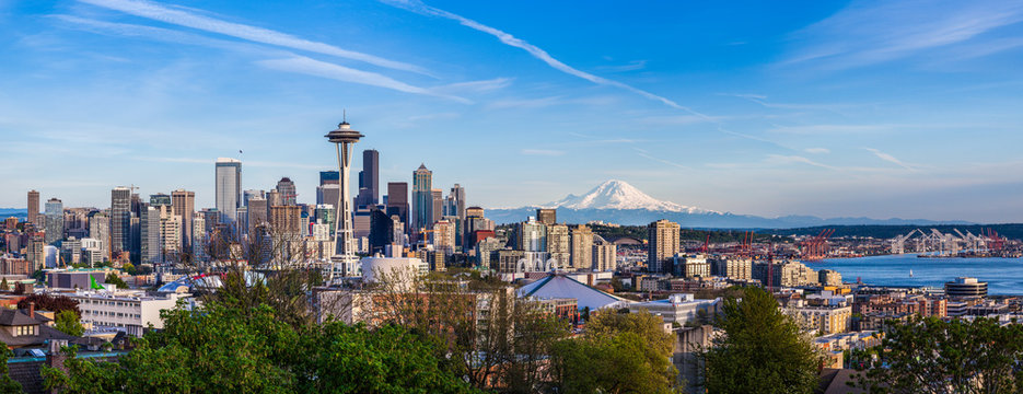 Panorama view of Seattle downtown skyline and Mt. Rainier, Washi