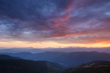 Obraz na płótnie Canvas Dawn in mountains