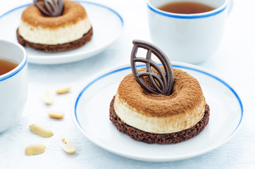 chocolate cake with peanut mousse