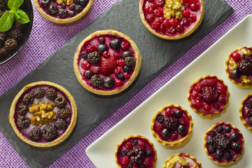 Autumn fruits cakes