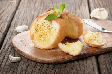 garlic bread