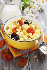 Millet porridge with dried fruit