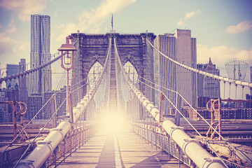 Naklejka premium Vintage filtrowany obraz Brooklyn Bridge, NYC.