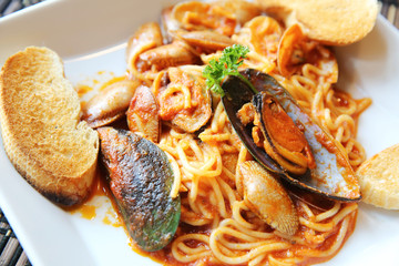 Spaghetti Vongole with clams