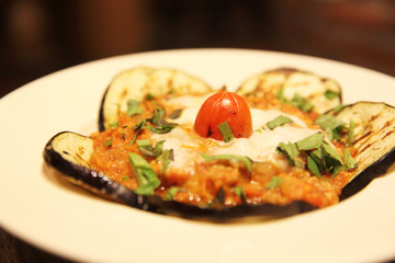 eggplant tomato sauce