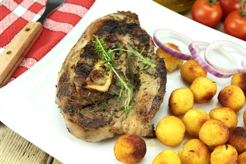 tranches de gigot et pommes de terre